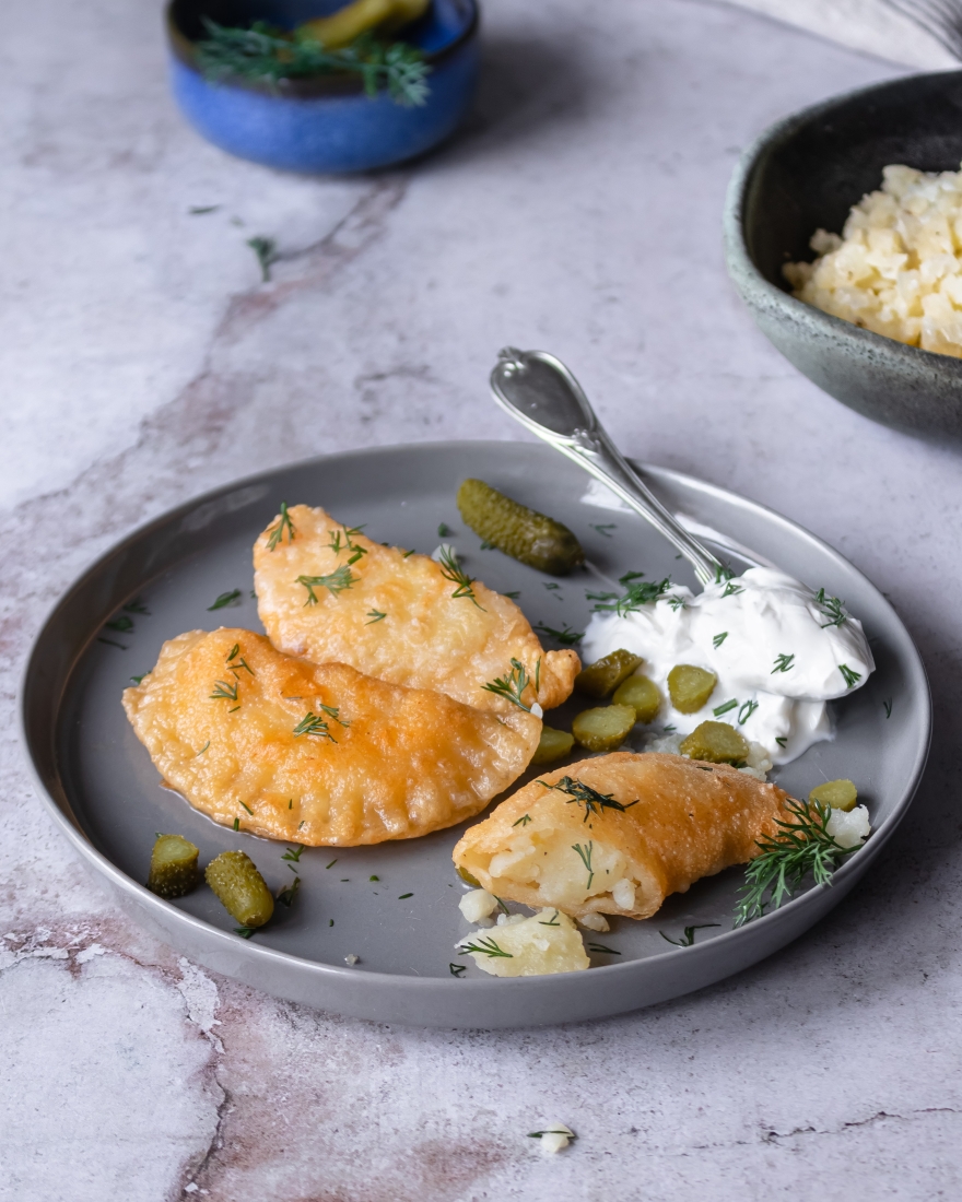Πολωνικά Pierogi, γεμιστά ζυμαρικά με πατάτα ή λάχανο