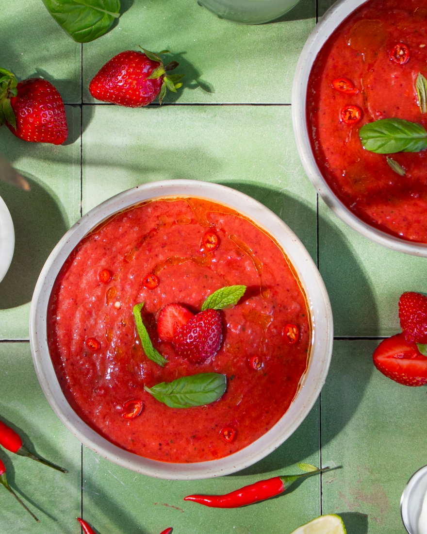 Strawberry gazpacho_Συνταγές με φράουλες