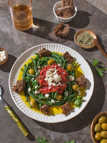 Αμπελοφάσουλα σαλάτα με ριγανάδα_Summer Greek recipes