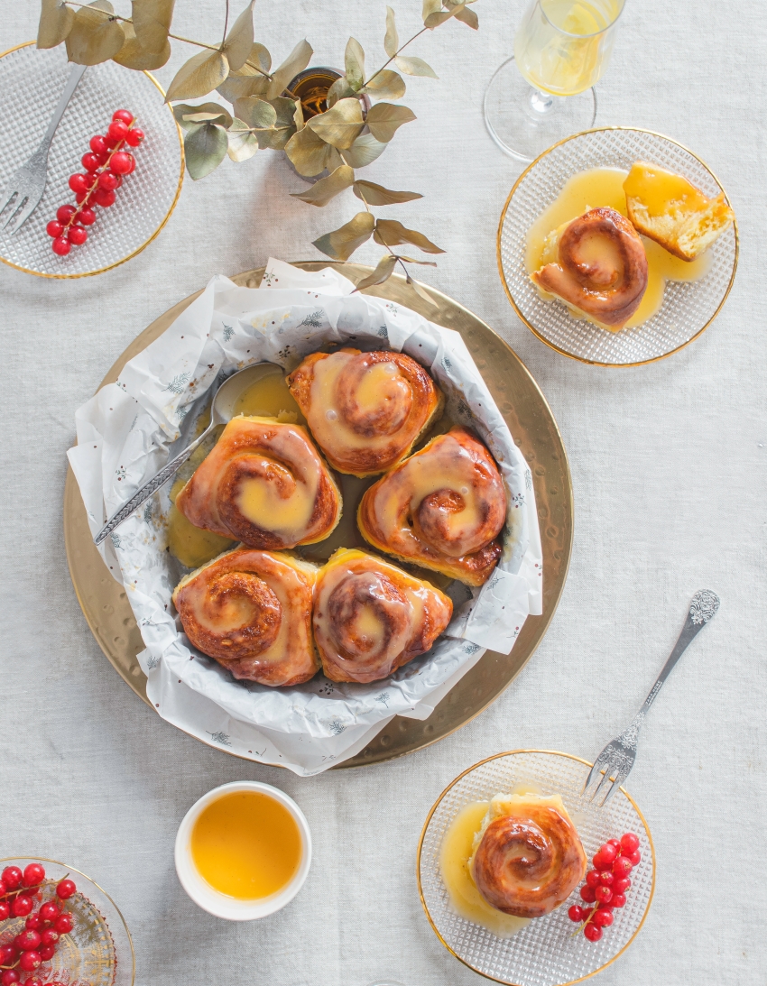 cinnamon rolls με λεμονόκρεμα